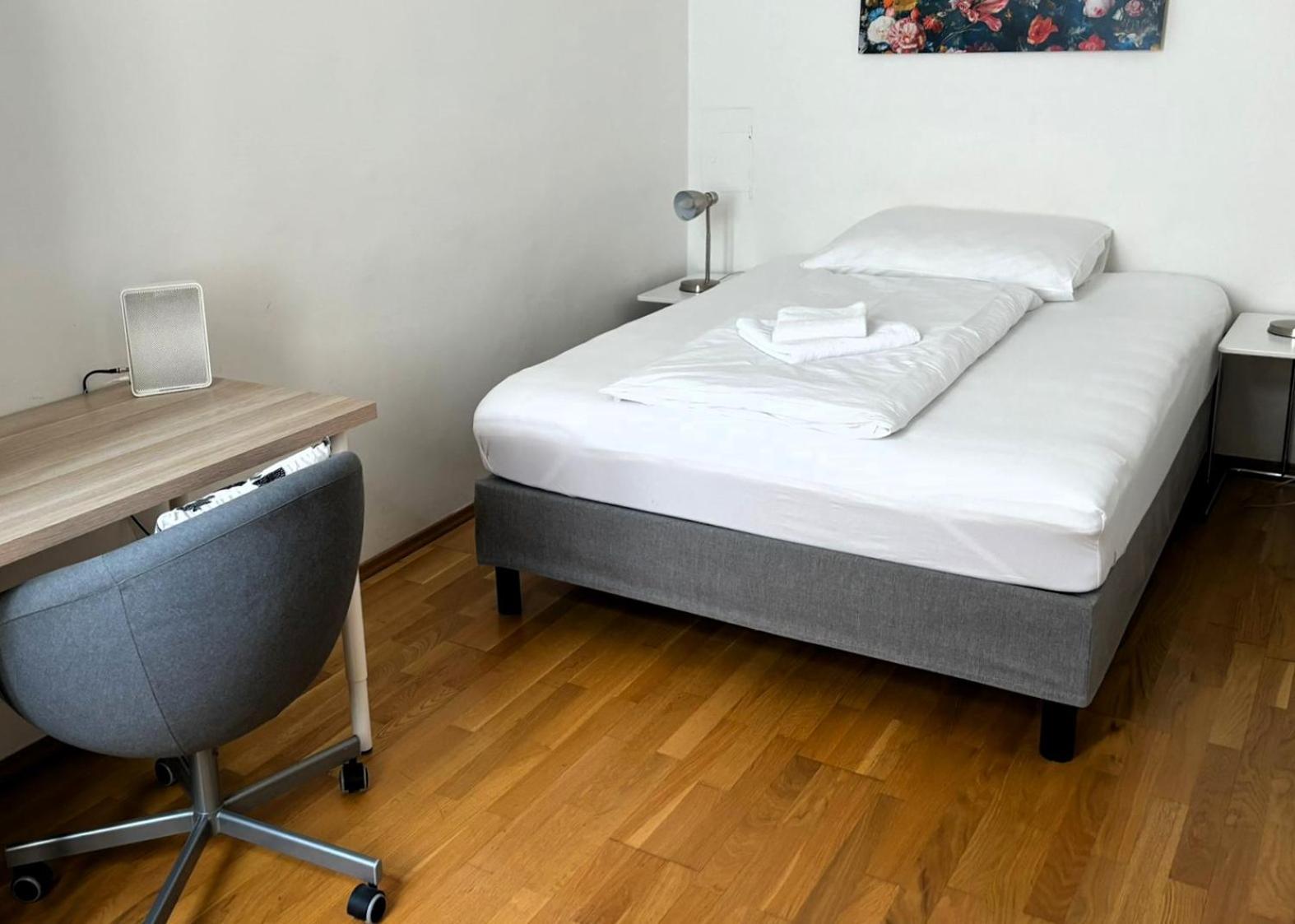 Casa Nostra - Helle Wohnung - Direkt Am Augarten Відень Екстер'єр фото