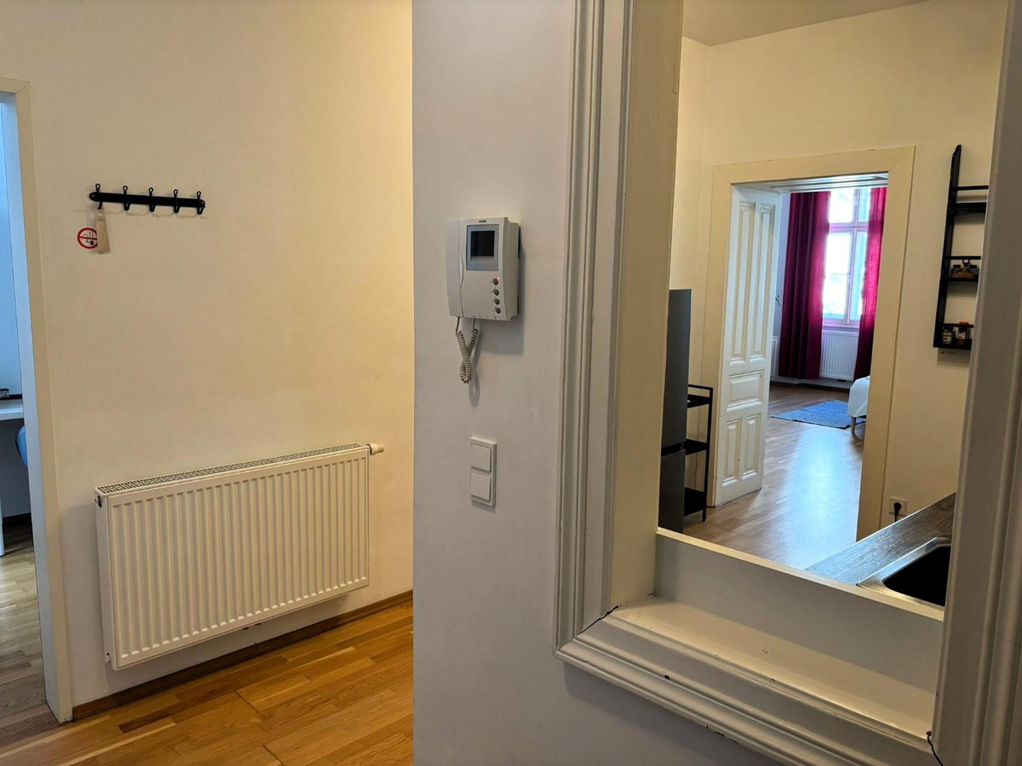 Casa Nostra - Helle Wohnung - Direkt Am Augarten Відень Екстер'єр фото